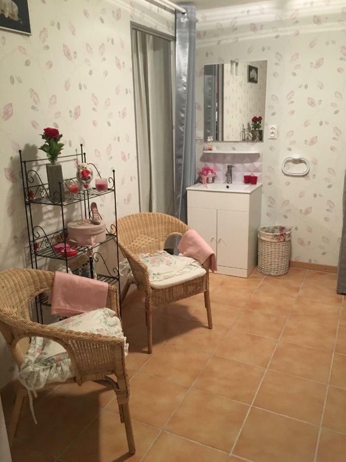 Maison des Vignes Caylus Extérieur photo